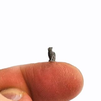 Cat figure for 1-64 scale diorama