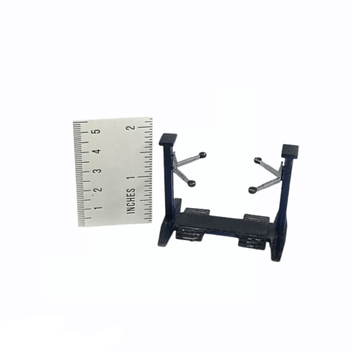Double post car lift for 1-64 scale diorama