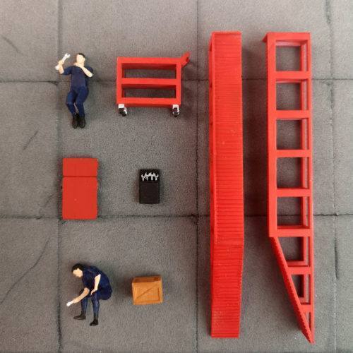 Mechanics-for-garage-diorama-1-64-ramps