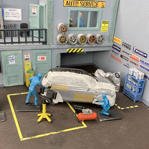 1-64 diorama garage mechanics car service