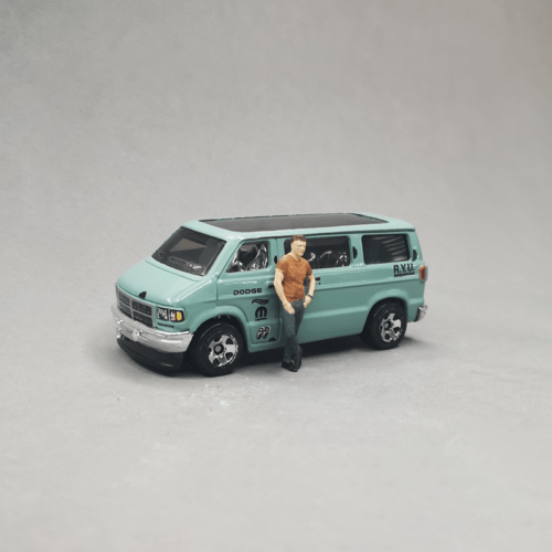1-64 scale diorama man leaning
