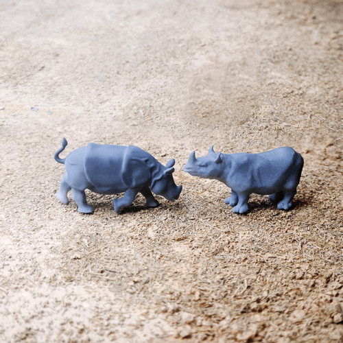 1-64 scale rhinos for diorama