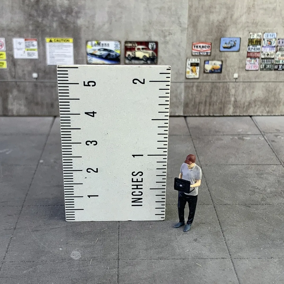 Matchbox Workshop Garage Tool Display Figure