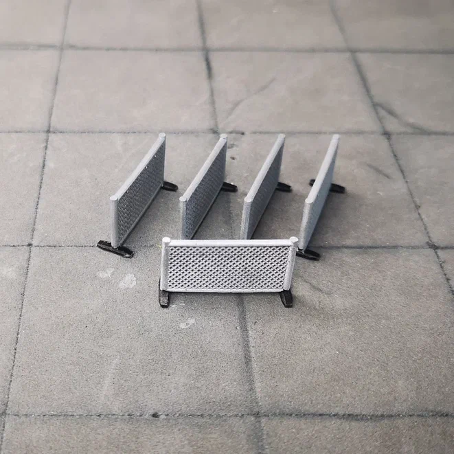 Street fencing (mesh) in 1/64 scale