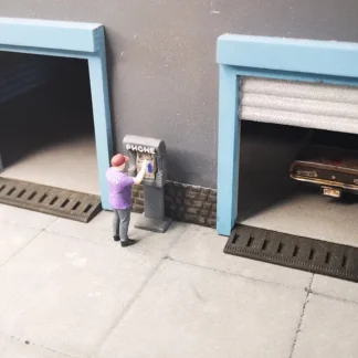 Outdoor telephone in 1/64 scale 3