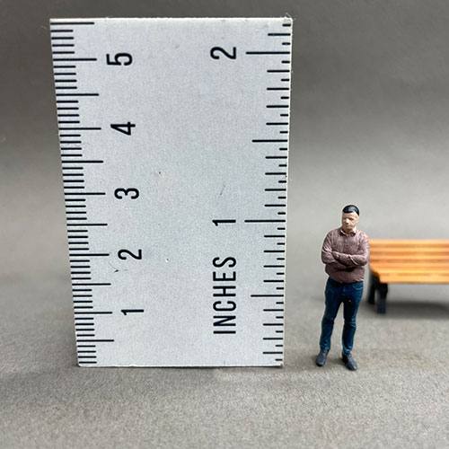 1-64 diorama people-guy-with-crossed-arms