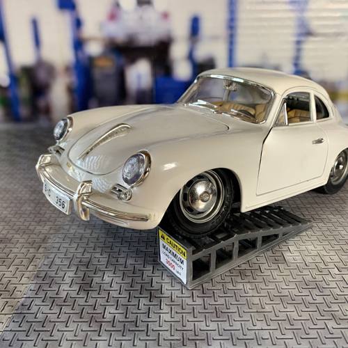 1-18 scale Diorama Garage Car Model TOY Heavy Duty Hydraulic Car Jack