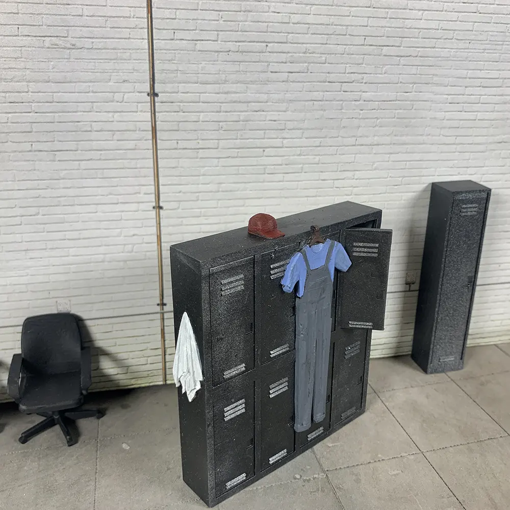g scale diorama garage lockers 1-24 scale