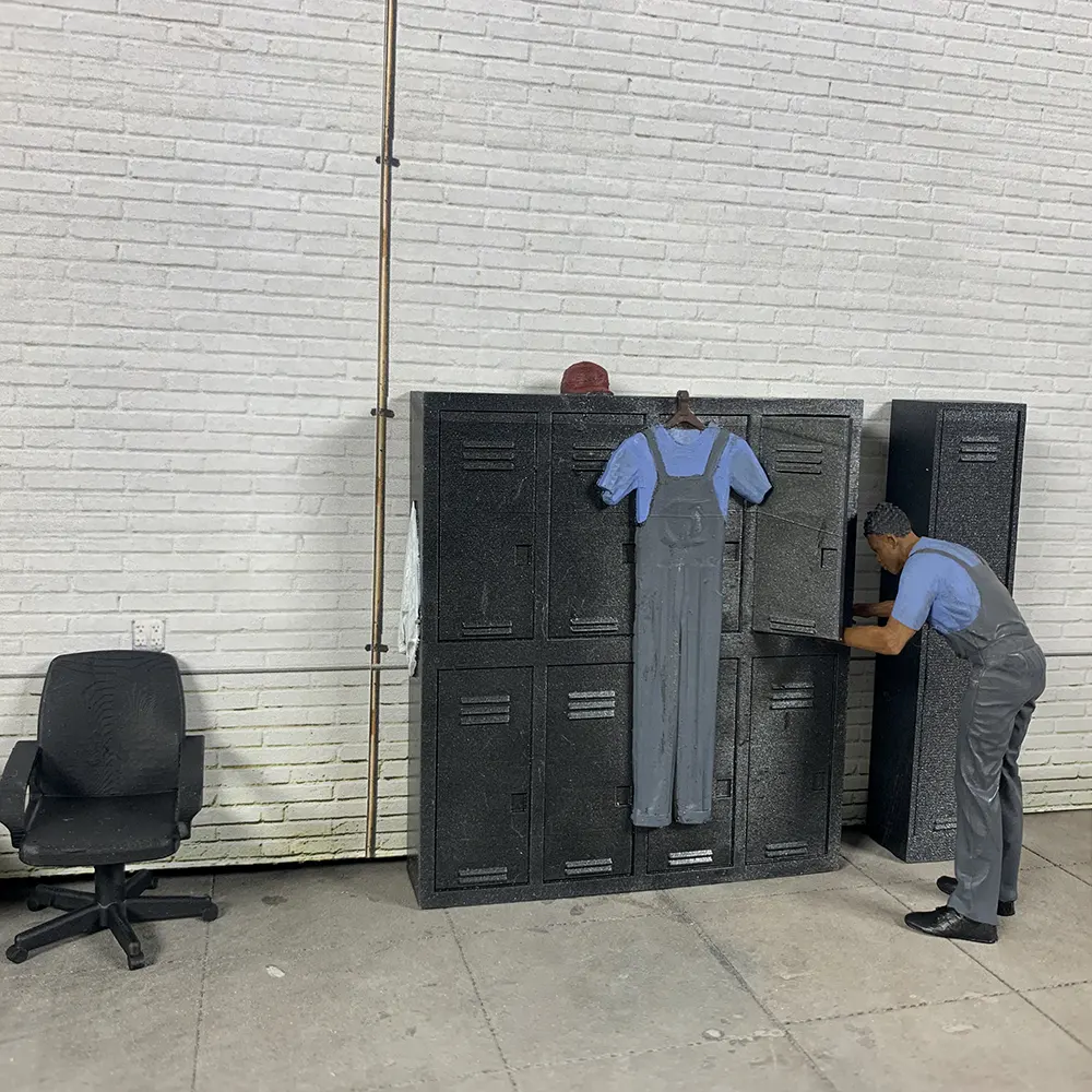garage lockers 1-24 scale